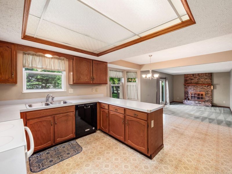 316 Brownsfell Drive , Columbus, OH 43235 Photo 9