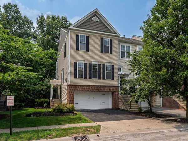 2859 Acarie Drive, Columbus, OH 43219