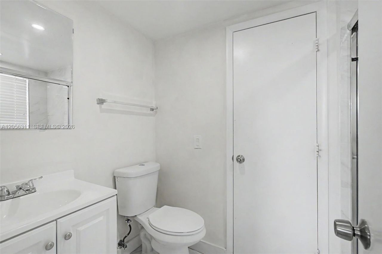 220 SW 17th Ct, Unit 43, Miami, FL 33135 Photo