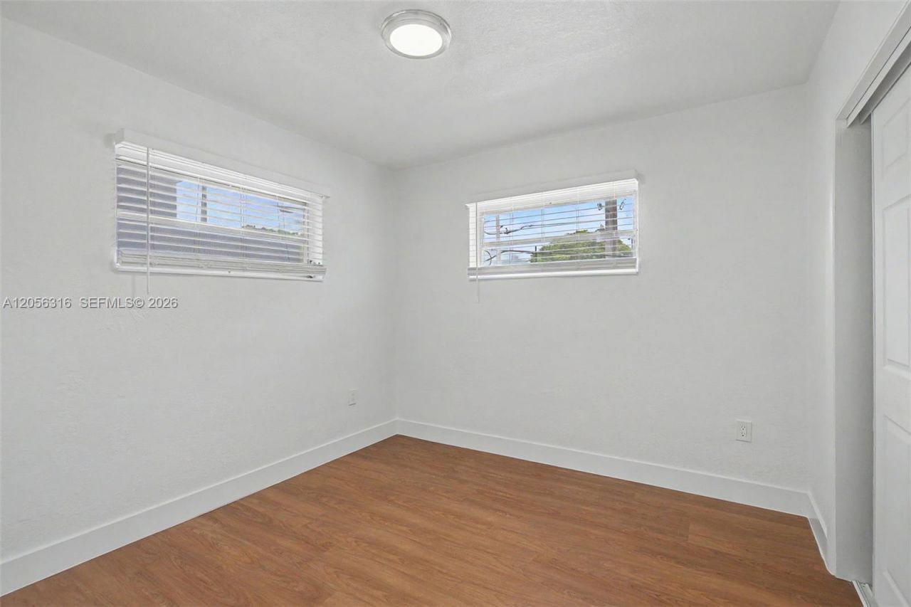 3170 SW 16th St , Unit 10, Miami, FL 33145 Photo