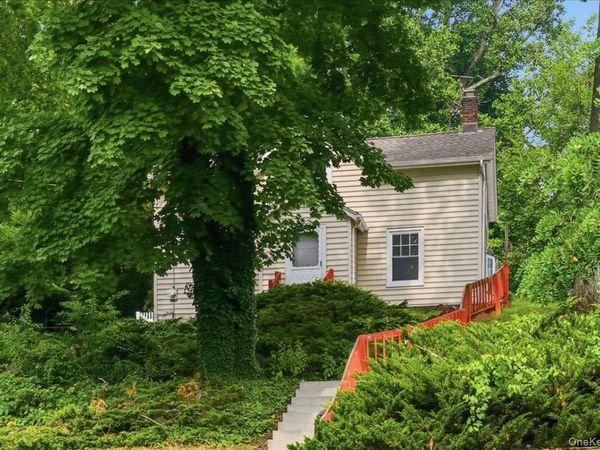 42 Revolutionary Road , Ossining, NY 10562