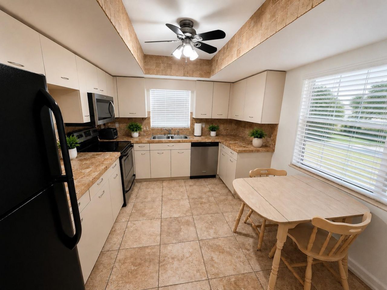 225 Oak Hill Drive , Unit 10, Sarasota, FL 34232 Photo