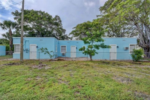 3000 Broadway, West Palm Beach, FL 33407 Photo