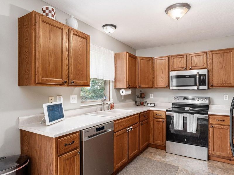 8107 Crete Lane , Blacklick, OH 43004 Photo 15