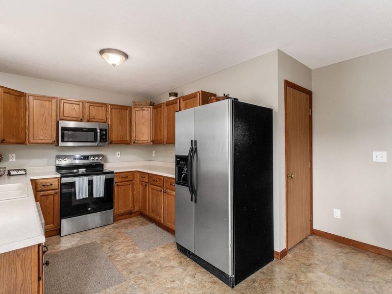 8107 Crete Lane , Blacklick, OH 43004 Photo 16