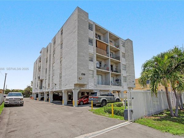 220 SW 17th Ct , Unit 54, Miami, FL 33135