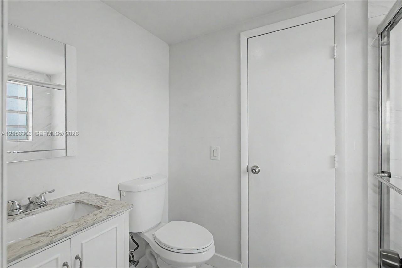 220 SW 17th Ct, Unit 54, Miami, FL 33135 Photo