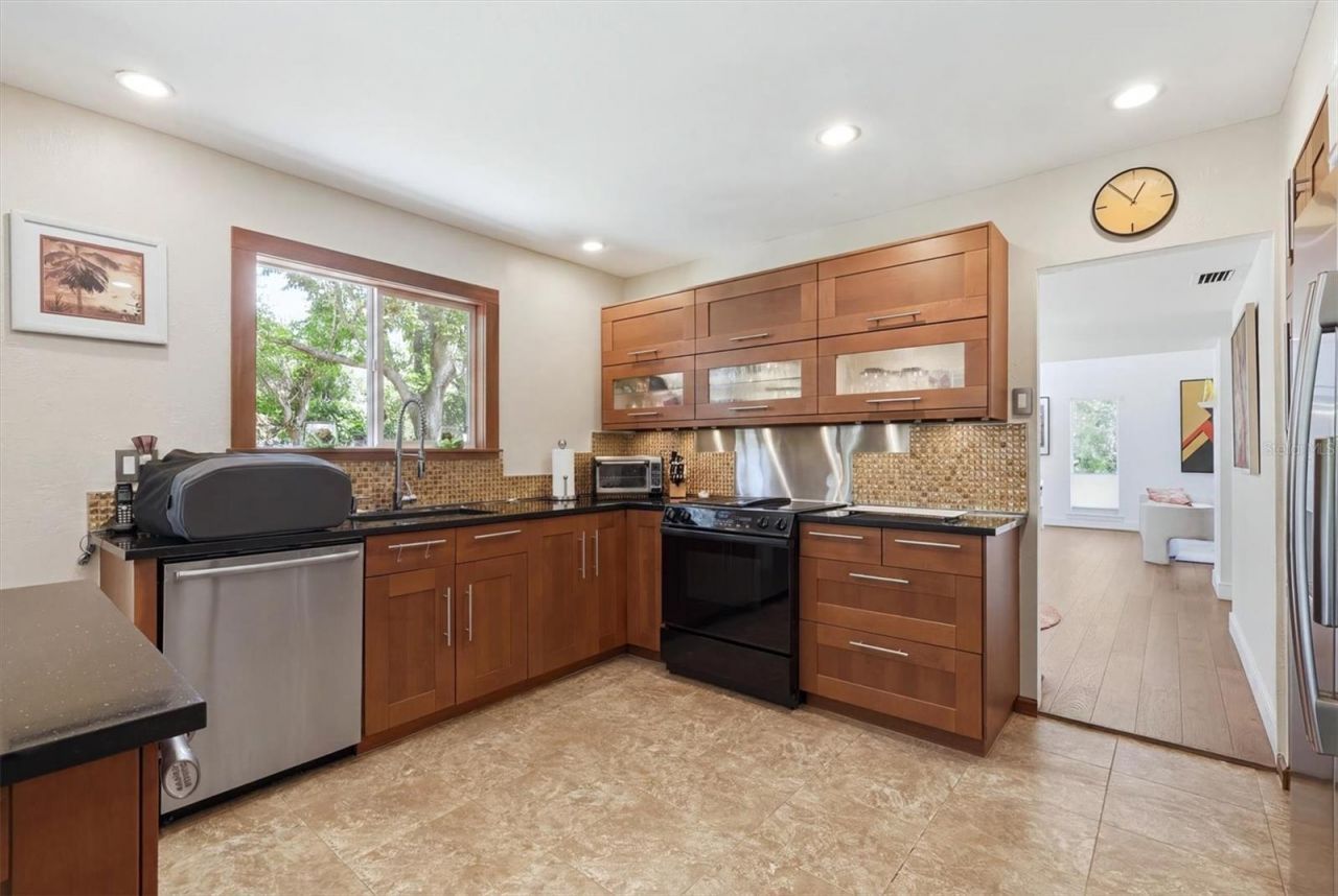 3805 62nd Street E, Bradenton, FL 34208 Photo