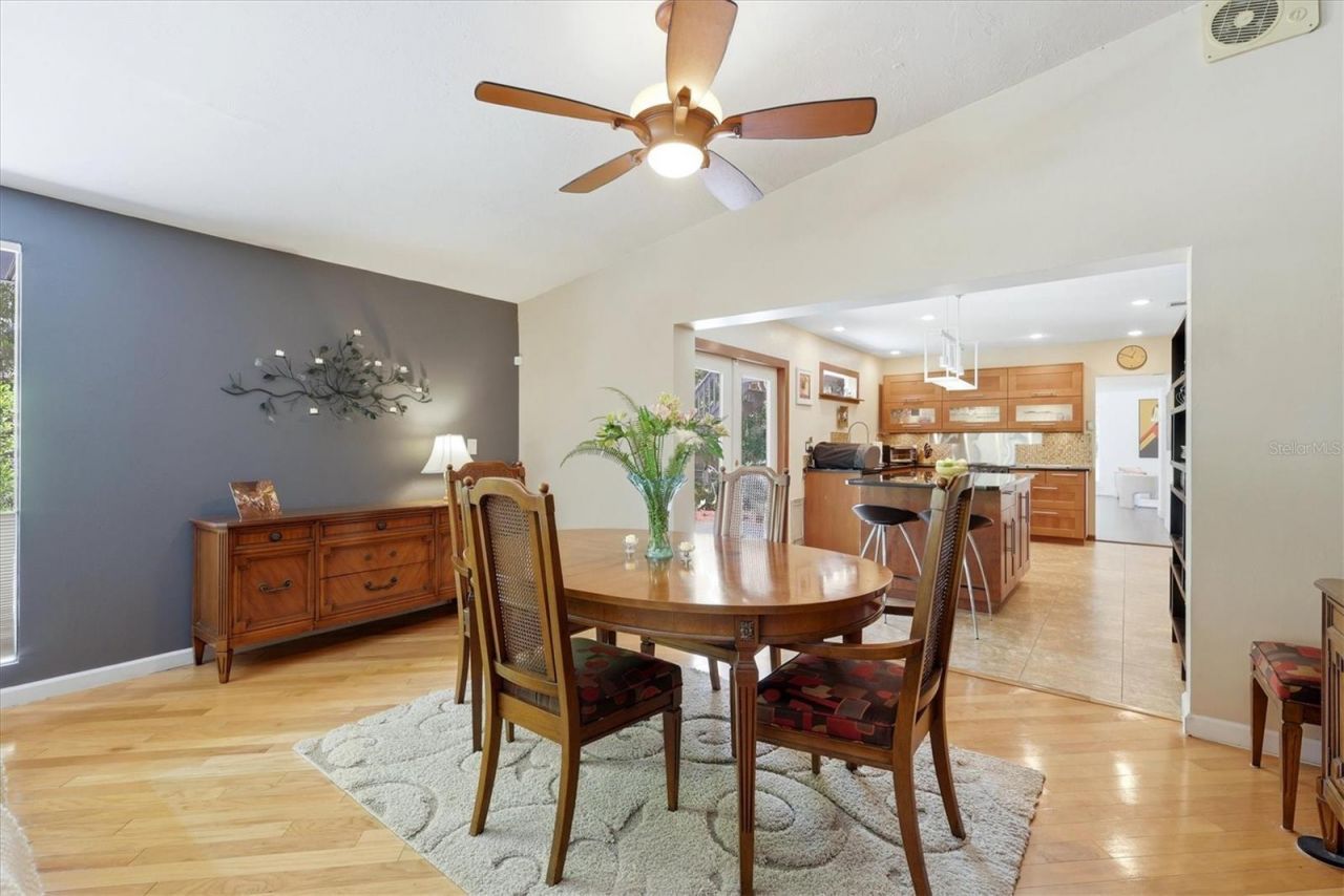3805 62nd Street E, Bradenton, FL 34208 Photo