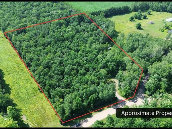 N 5029 Degenaar Drive, Spooner, WI 54801