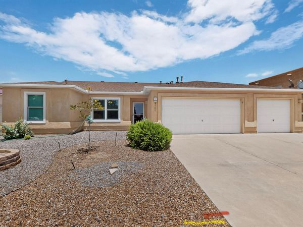 6161 Chaco Canyon Drive NE, Rio Rancho, NM 87144