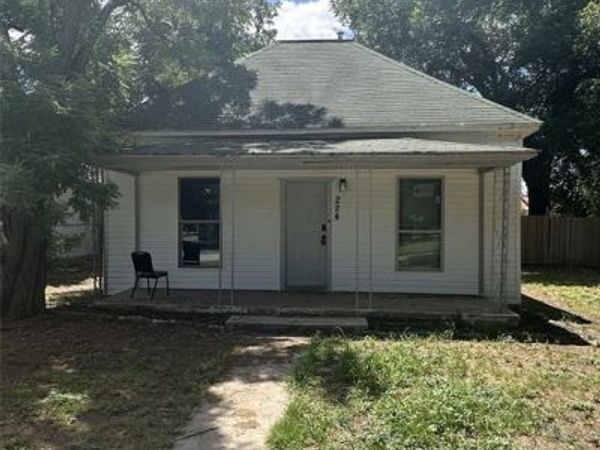 224 W 1st Street, Carnegie, OK 73015