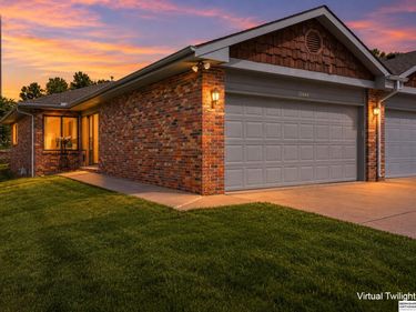 5444 Pioneers Boulevard, Lincoln, NE 68506