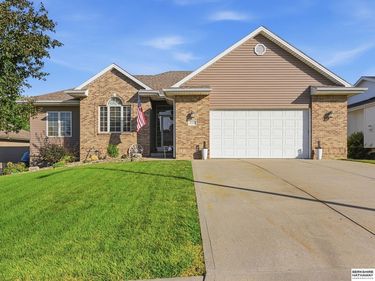 21114 McClellan Drive, Gretna, NE 68028