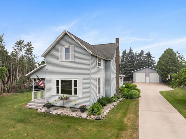 1217 Atkins, Petoskey, MI 49770