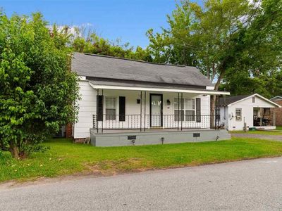 704 Wilson, Florence, SC 29506