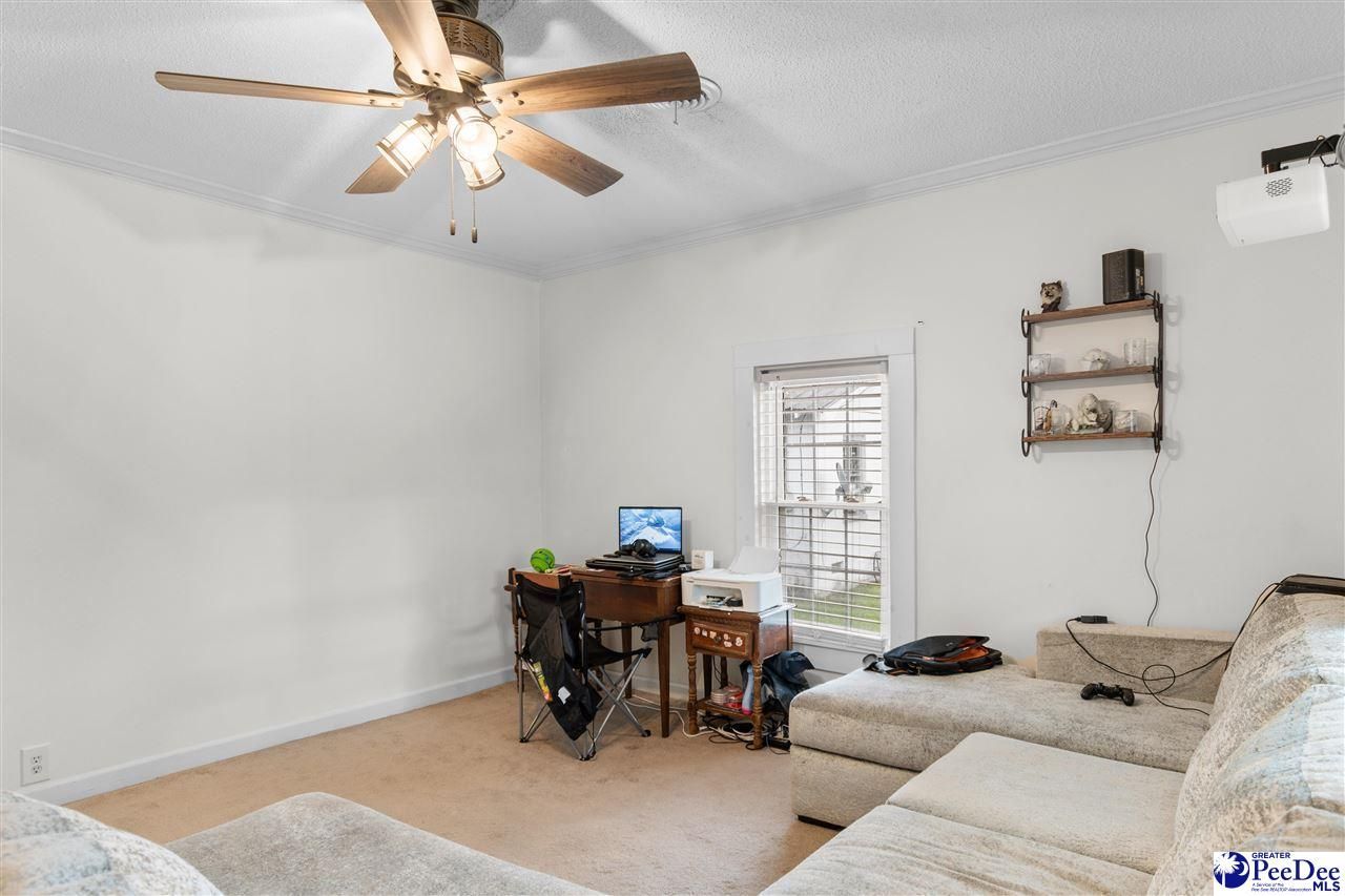 704 Wilson Photo 5