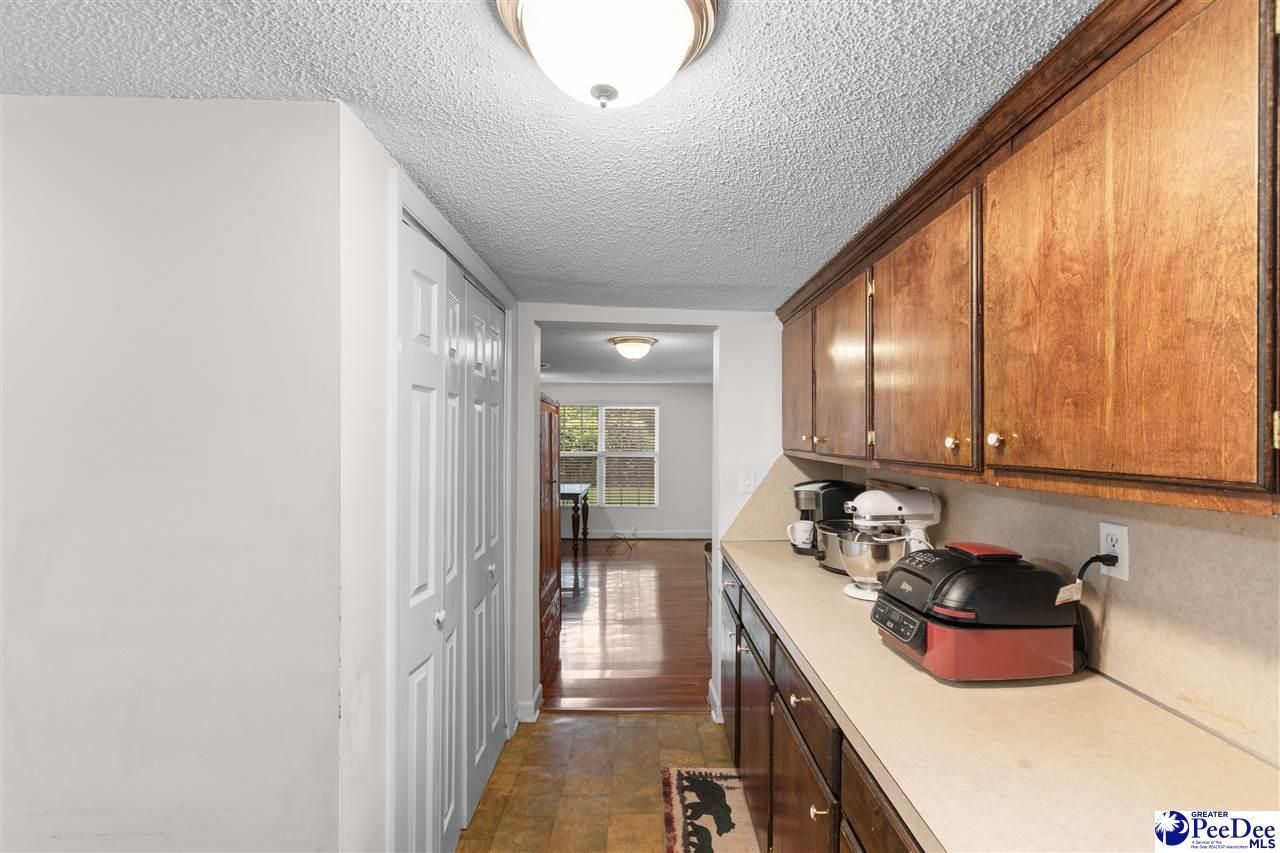 704 Wilson Photo 9