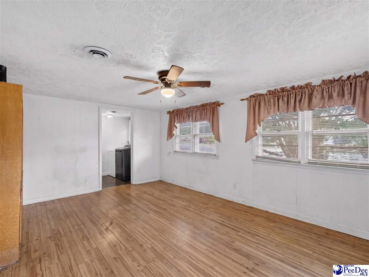400 Woodward Dr Photo 17