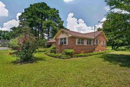 400 Woodward Dr photo 4