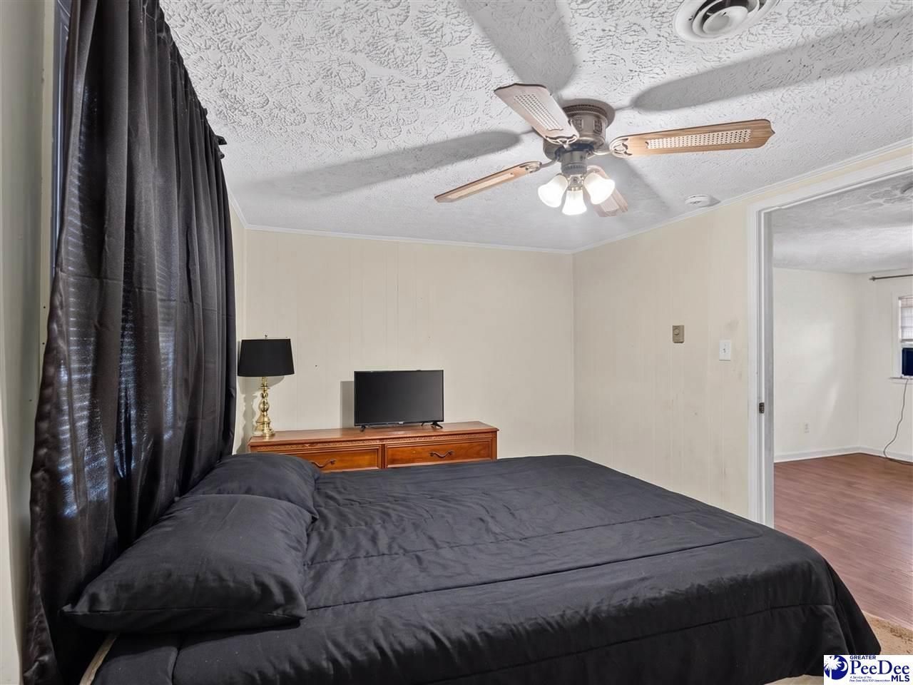 400 Woodward Dr Photo 32