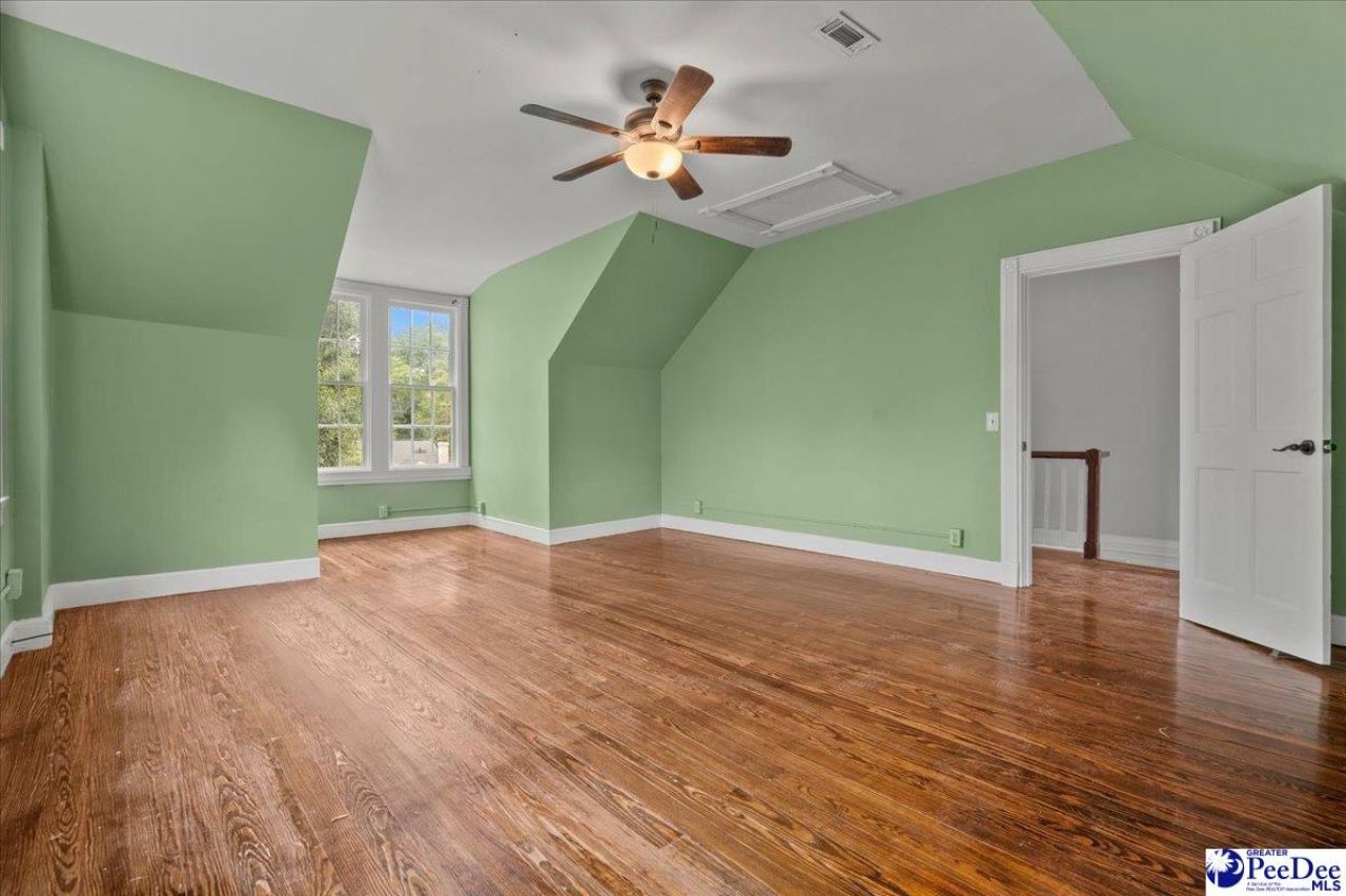 119 N Ervin Photo 24