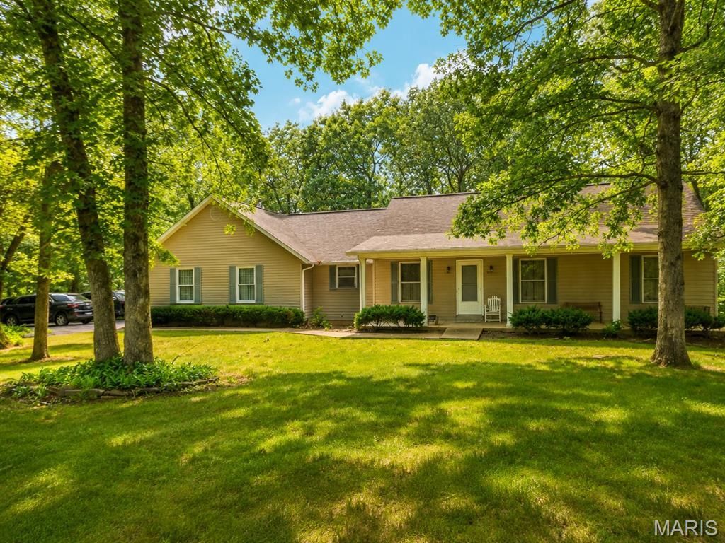 3241 Cambridge Drive, Festus, MO 63028 Main Photo