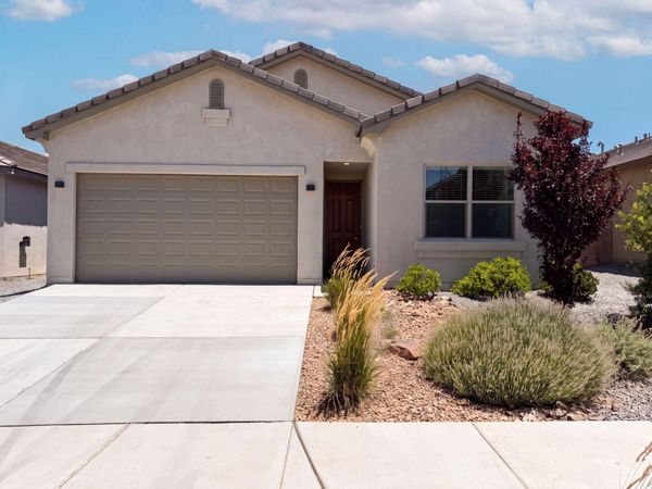 2032 Lobo Trot Court SE, Albuquerque, NM 87123