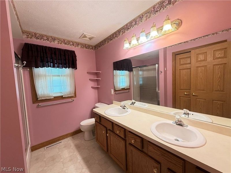 1349 Bannerstone Drive , Painesville, OH 44077 Photo 19