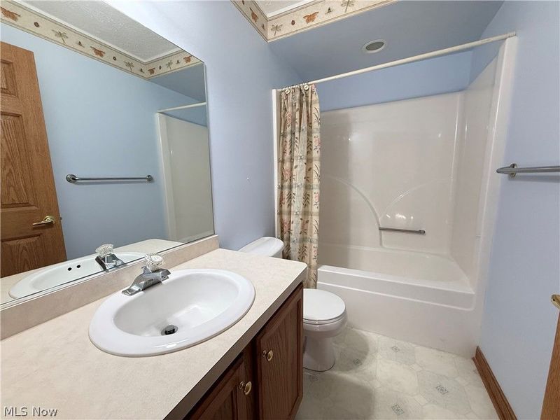 1349 Bannerstone Drive , Painesville, OH 44077 Photo 27