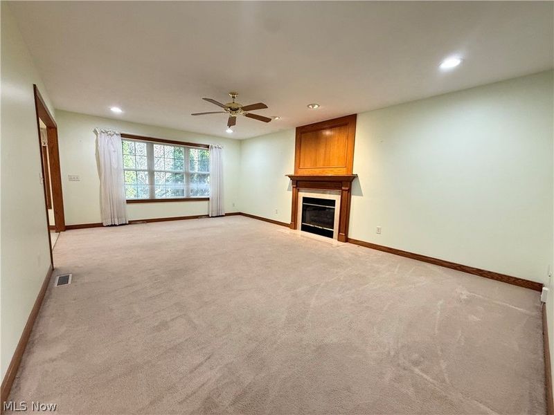 1349 Bannerstone Drive , Painesville, OH 44077 Photo 7