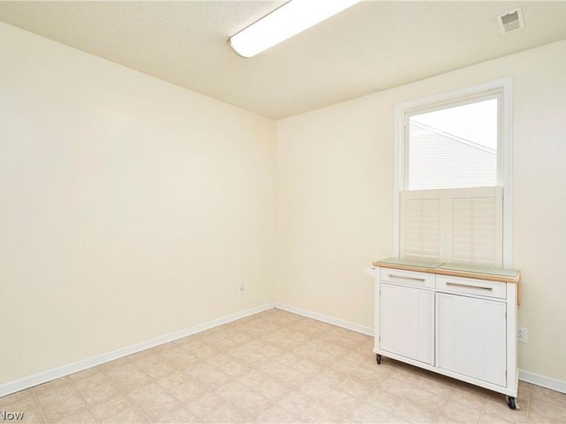 531 Arbor Lane , Akron, OH 44321 Photo 14
