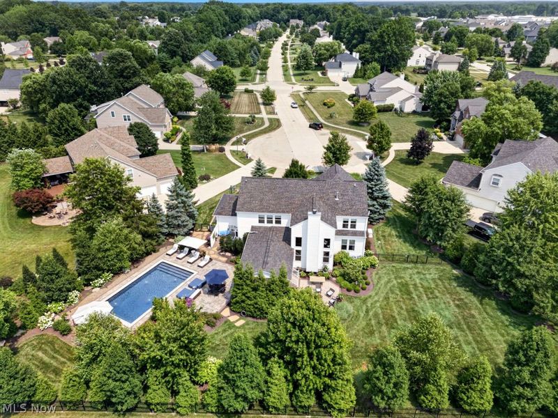 36417 Montrose Way, Avon, OH 44011 Photo 2