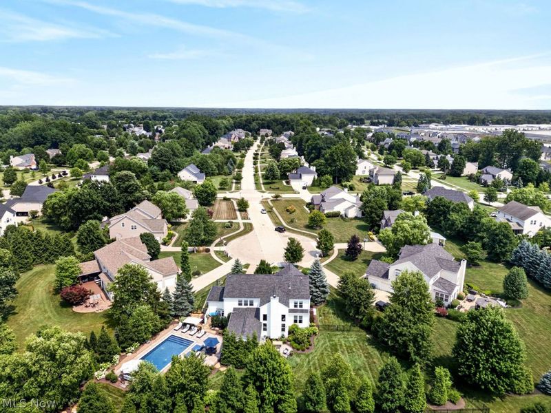 36417 Montrose Way, Avon, OH 44011 Photo 3