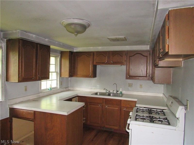 3240 Menough Road, Ravenna, OH 44266 Photo 2