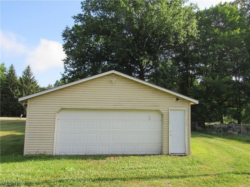 3240 Menough Road, Ravenna, OH 44266 Photo 23