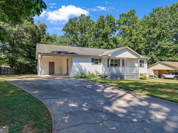145 Goldust Avenue, Clarkesville, GA 30523