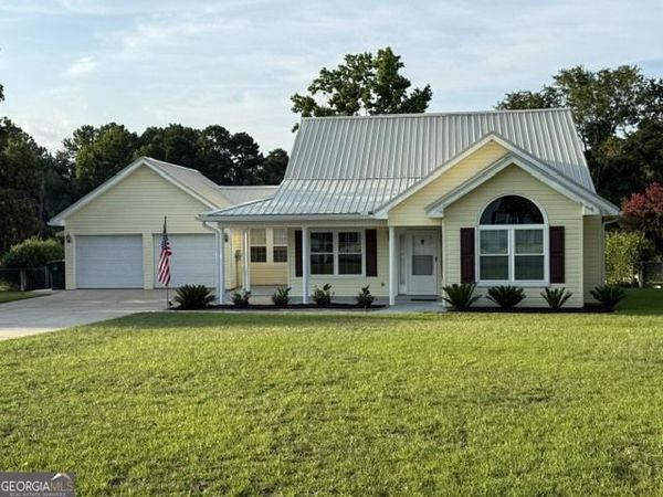 2121 Alexis Drive, Claxton, GA 30417