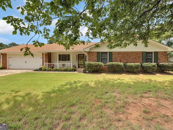 3898 Hunters Chase SW, Conyers, GA 30094