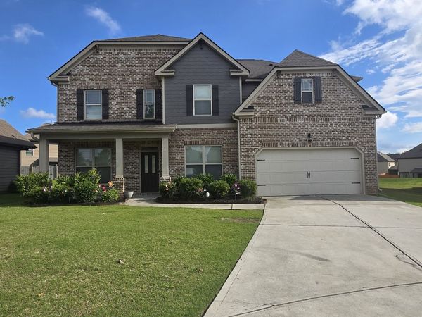 1013 Autumn Drive, Loganville, GA 30052