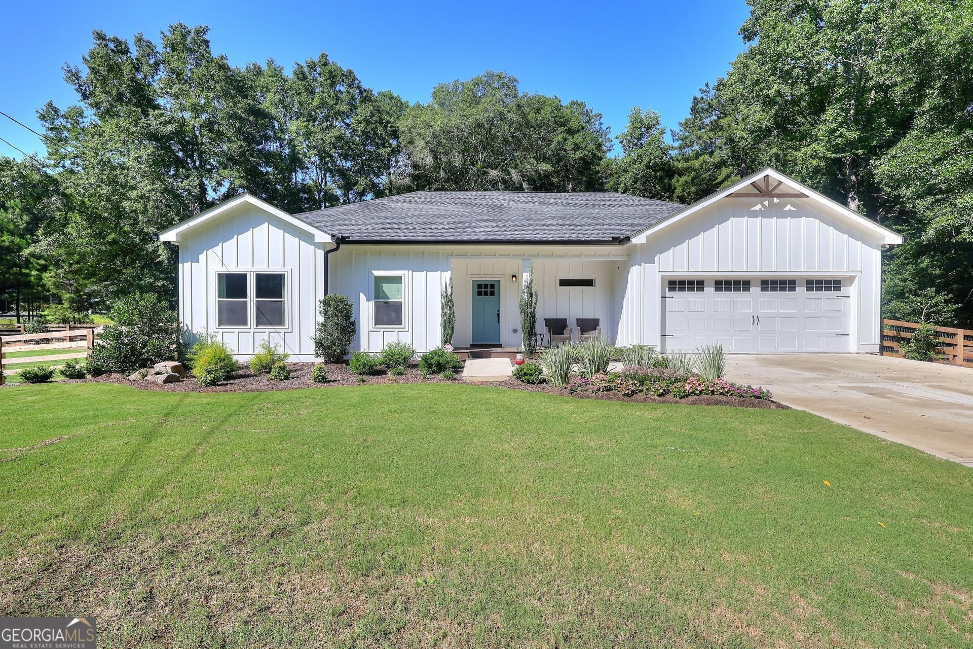 1632 Thompson Mill Road, Monroe, GA 30655 Main Photo