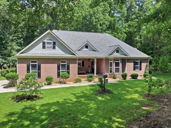 100 Laurelwood Drive, Jackson, GA 30233