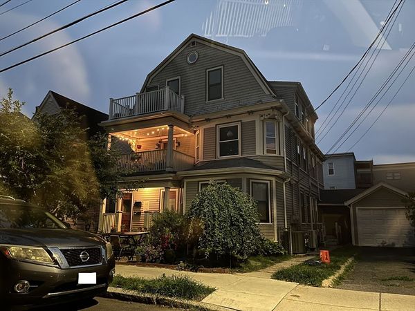 27 Dudley St, Unit 1, Cambridge, MA 02140