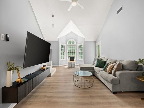 111 Carriage Ln, Unit 111, Taunton, MA 02780