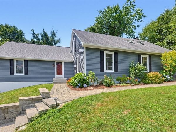 316 W Sutton Rd, Sutton, MA 01590