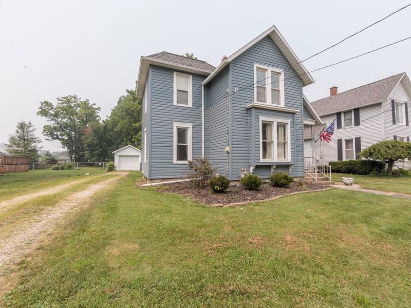 118 Hickory Street, Bellevue, OH 44811 Photo 3