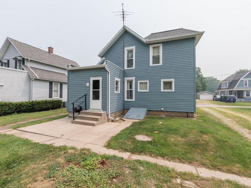 118 Hickory Street, Bellevue, OH 44811 Photo 4
