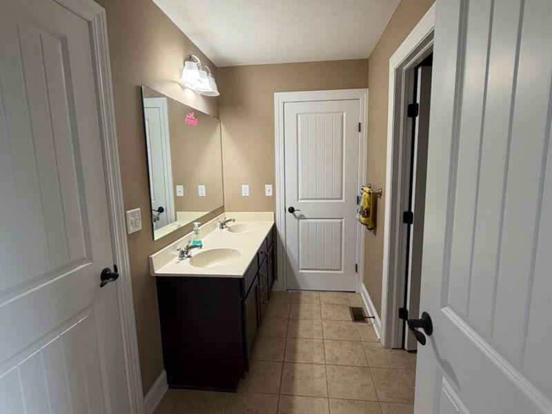 1140 Meadowview Drive, Willard, OH 44890 Photo 34