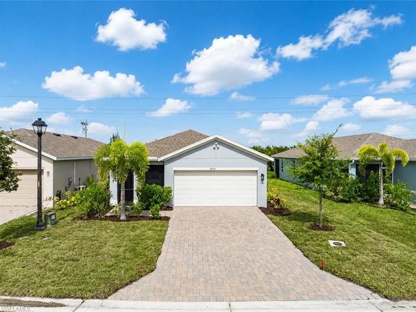 2872 Star Coral DR, NORTH FORT MYERS, FL 33903