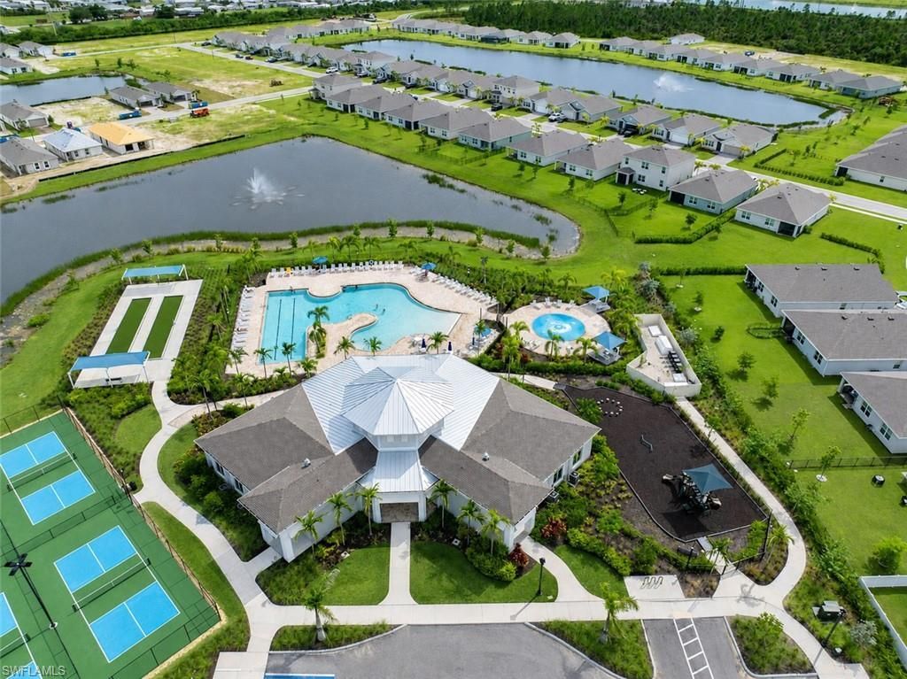 2872 Star Coral Dr, North Fort Myers, FL 33903 Photo